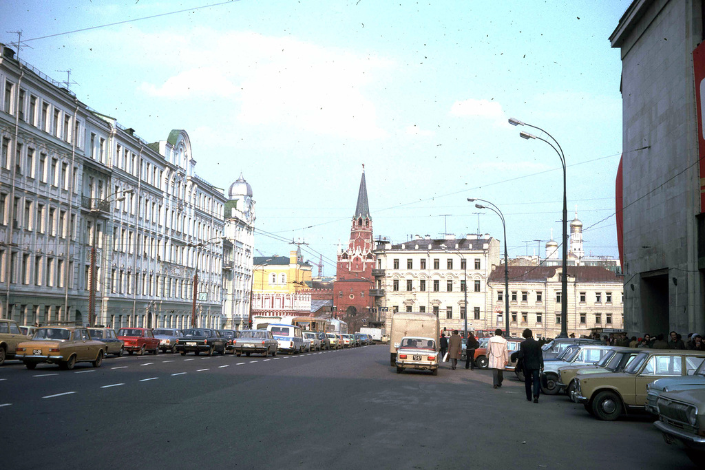 1740 Москва 1982 года: семнадцать мгновений весны